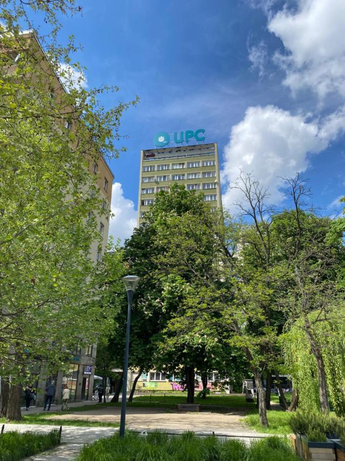 Sweet Life Apartment Next To Metro Station Warschau Exterior foto